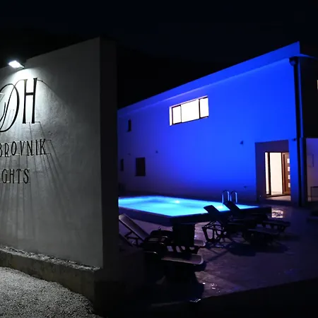 Panorama - Private Heated Pool And Jacuzzi With Ocean View