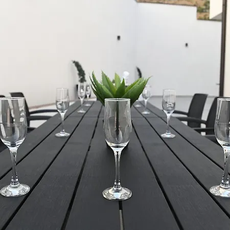 Villa Panorama - Private Heated Pool And Jacuzzi With Ocean View Ivanica