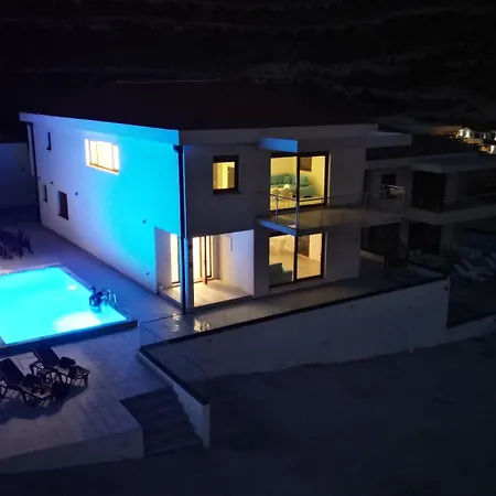Panorama - Private Heated Pool And Jacuzzi With Ocean View Ivanica
