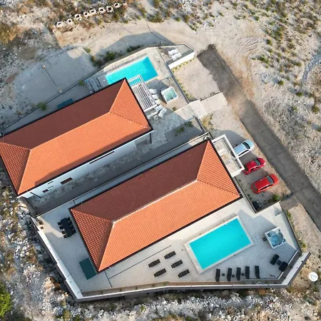 Panorama - Private Heated Pool And Jacuzzi With Ocean View